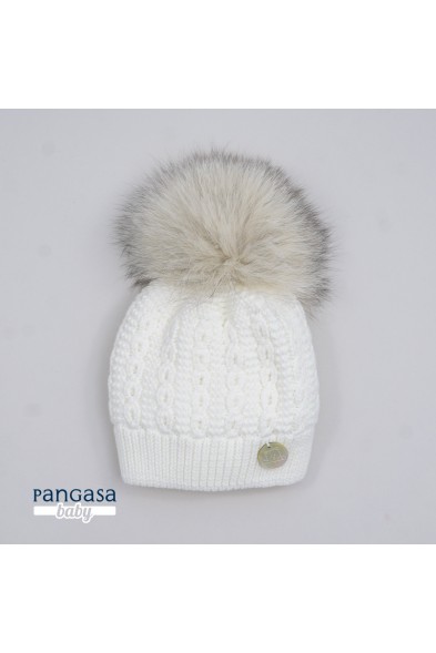 Gorro ocho y pompón natural de Pangasa Marfil